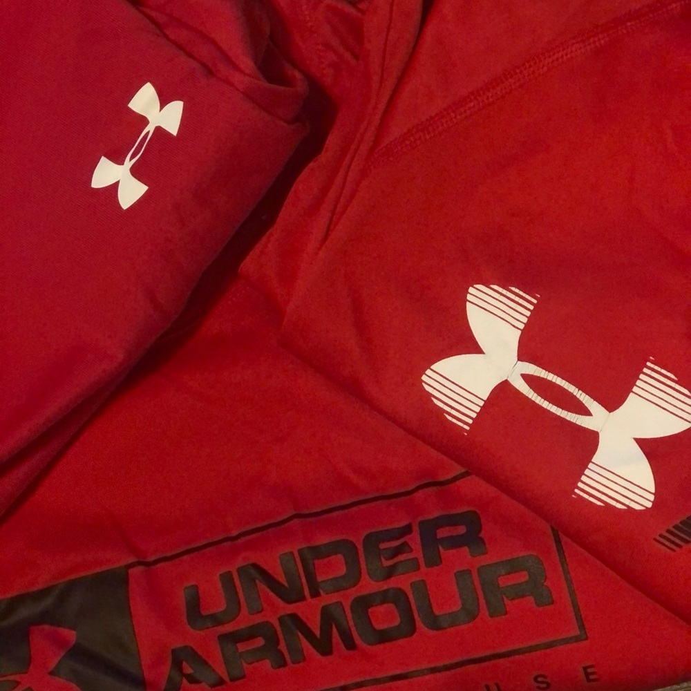 Men’s Bundle, shirts are in perfect condition.
